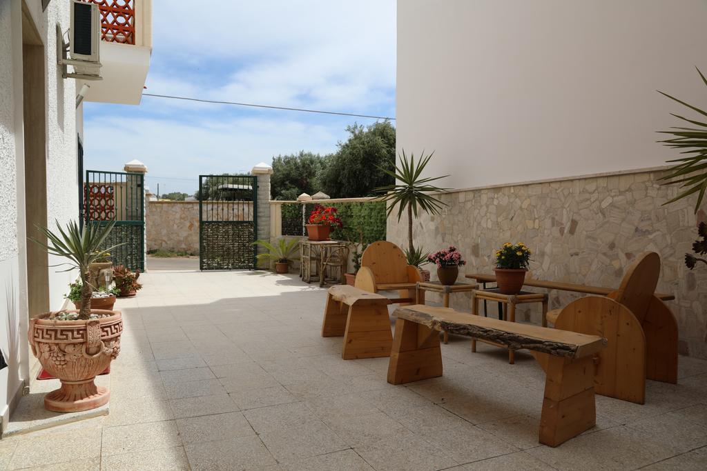 Meraviglie Del Salento Porto Cesareo Bagian luar foto