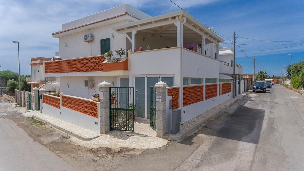 Meraviglie Del Salento Porto Cesareo Bagian luar foto