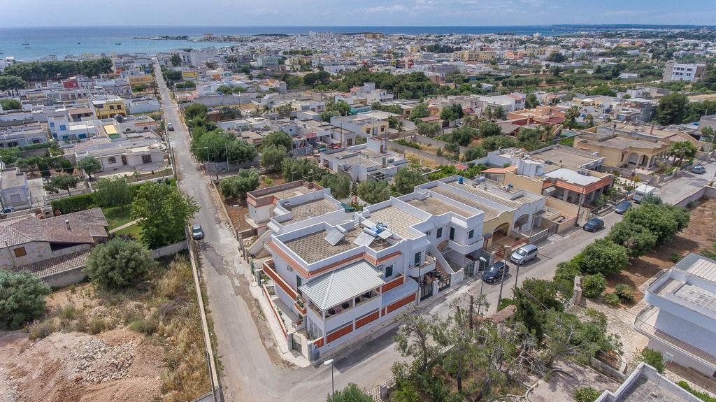 Meraviglie Del Salento Porto Cesareo Bagian luar foto